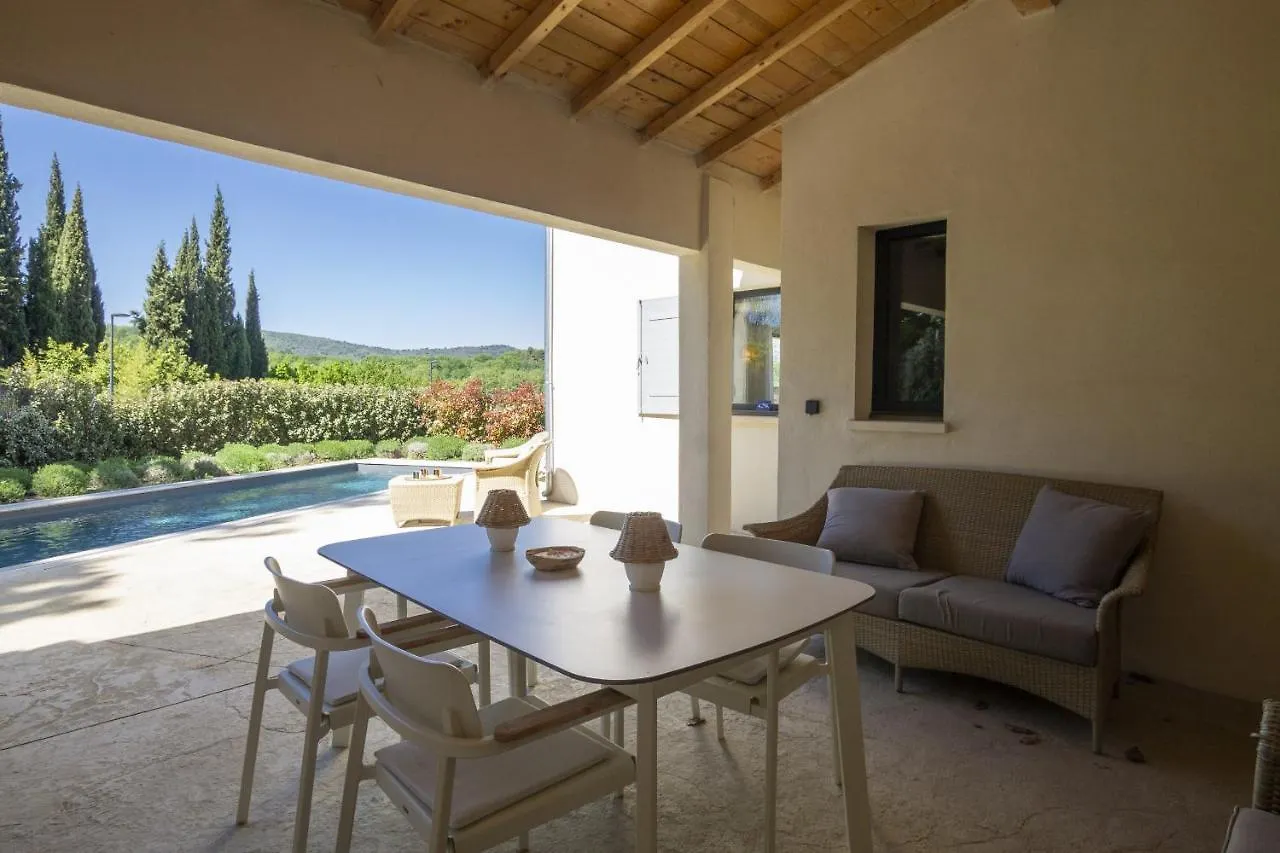 Villa Tica Malaucène 0*,  Francie